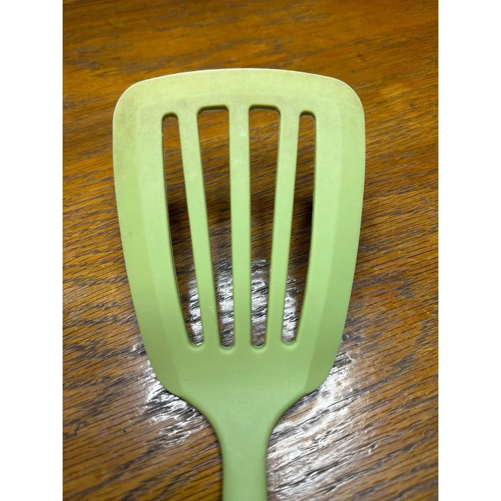 KitchenAid Slotted Spatula Turner Lime Green Nylon Kitchen Utensil 13.5 Inch